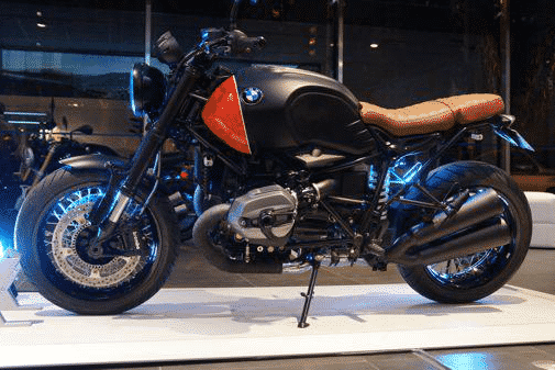 bmw摩托车3 (1).png