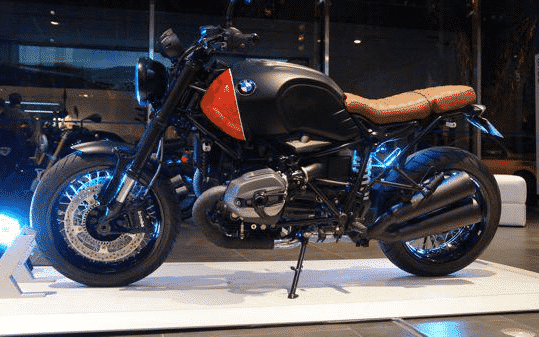 bmw摩托车3 (1).png